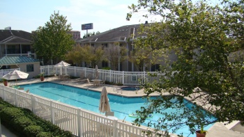 Best Western Plus Richmond Inn & Suites Pool